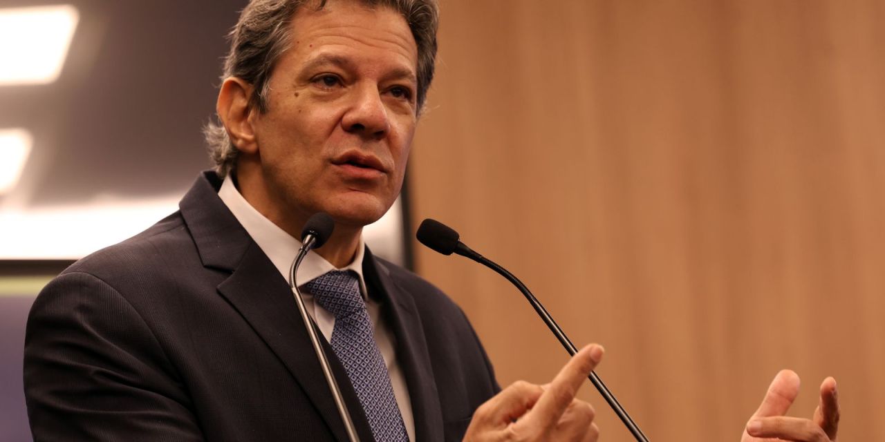 Fernando Haddad em convenção do PT em Campinas