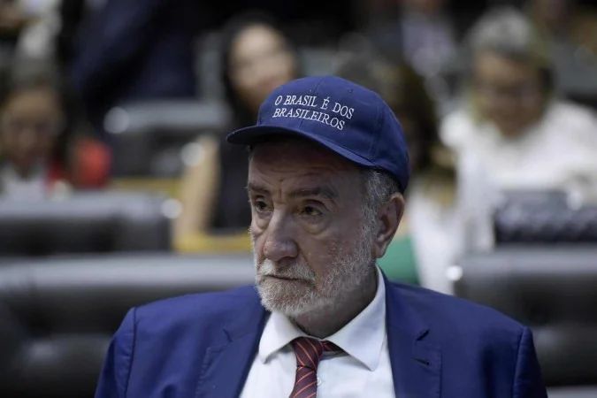 Patrus Ananias em evento partidário