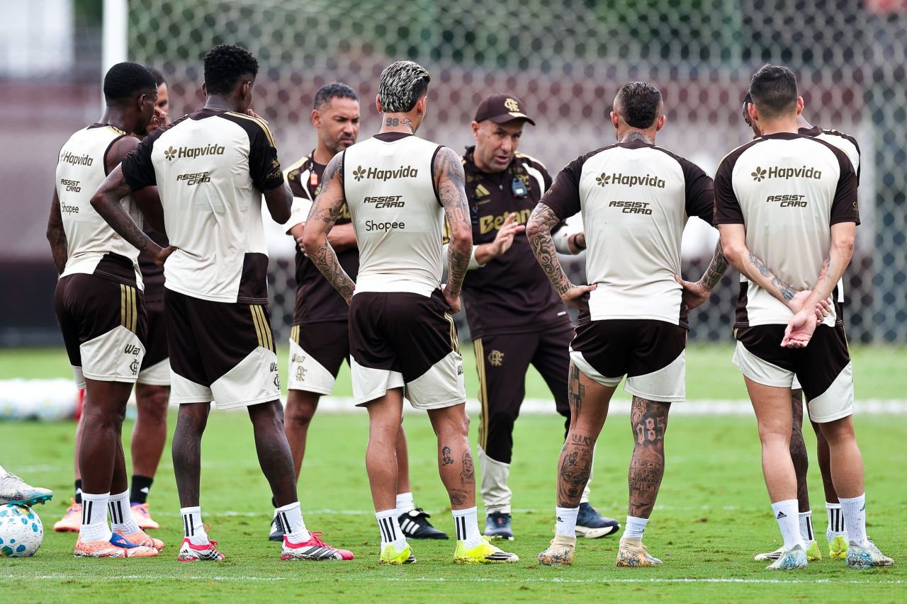 Pulgar em treino do Flamengo