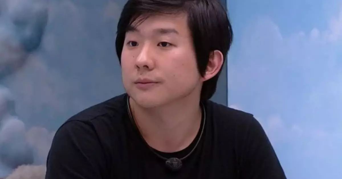 Pyong Lee ao lado de Natália Nasser durante cerimônia