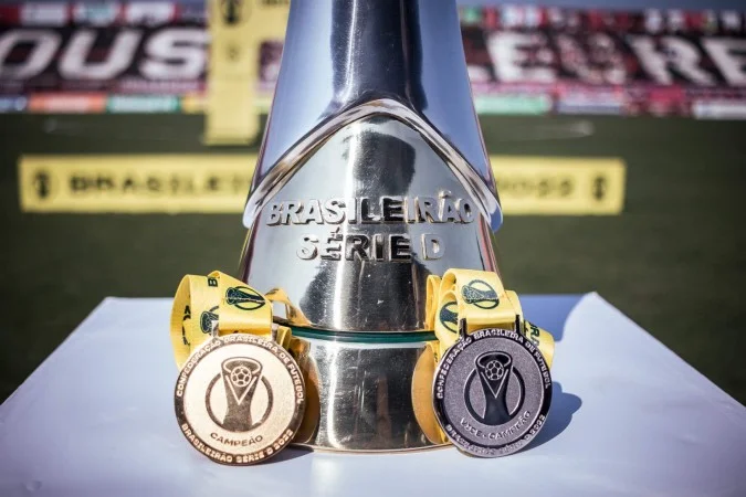Jogadores dos clubes candangos em treino antes da estreia na Série D