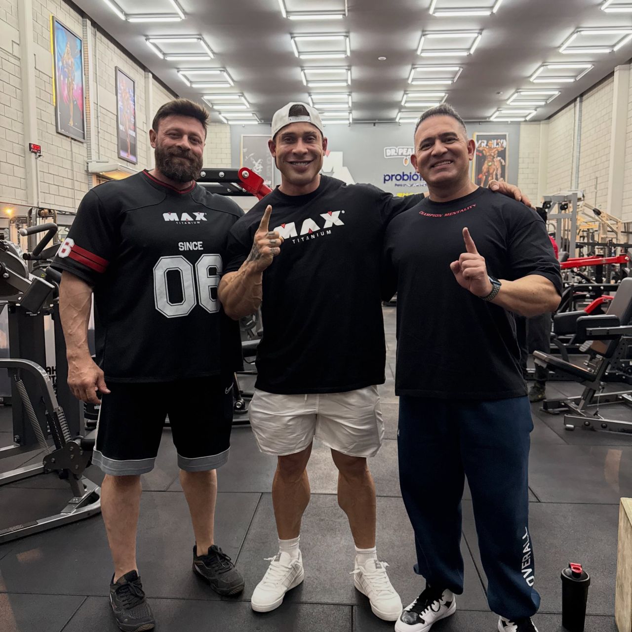 Ramon Dino no palco do Mr. Olympia 2026