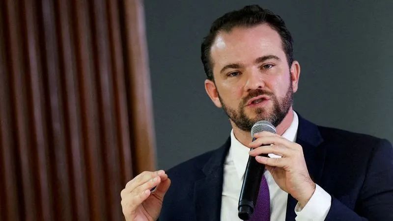 Dario Durigan durante evento CEO Fórum
