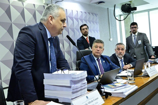 Sessão de leitura do relatório da CPMI do INSS