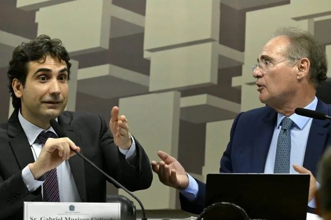 Renan Calheiros no plenário do Senado