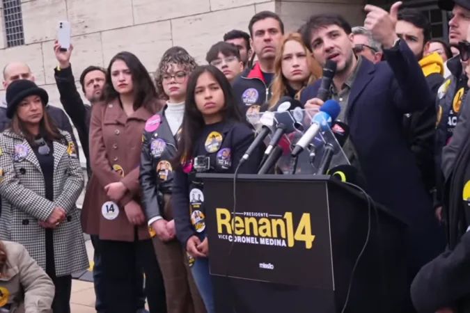 Renan Santos discursando em ato de 7 de Setembro em São Paulo