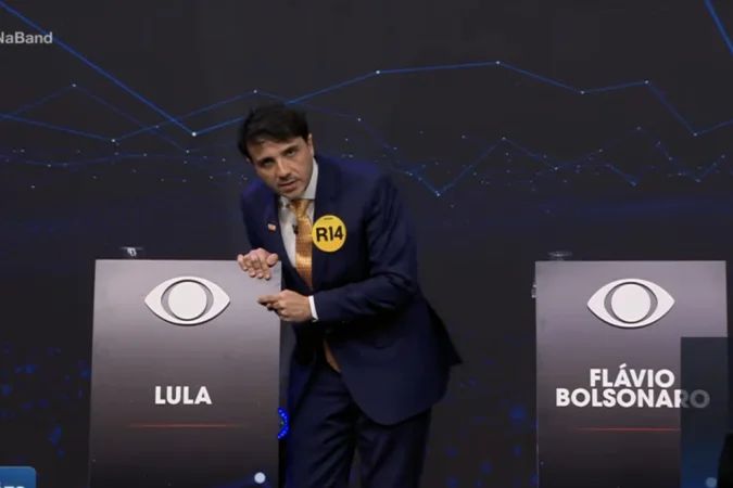 Renan Santos durante debate na Band
