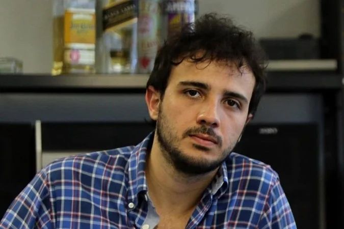 Renan Santos e Flávio Bolsonaro em eventos públicos