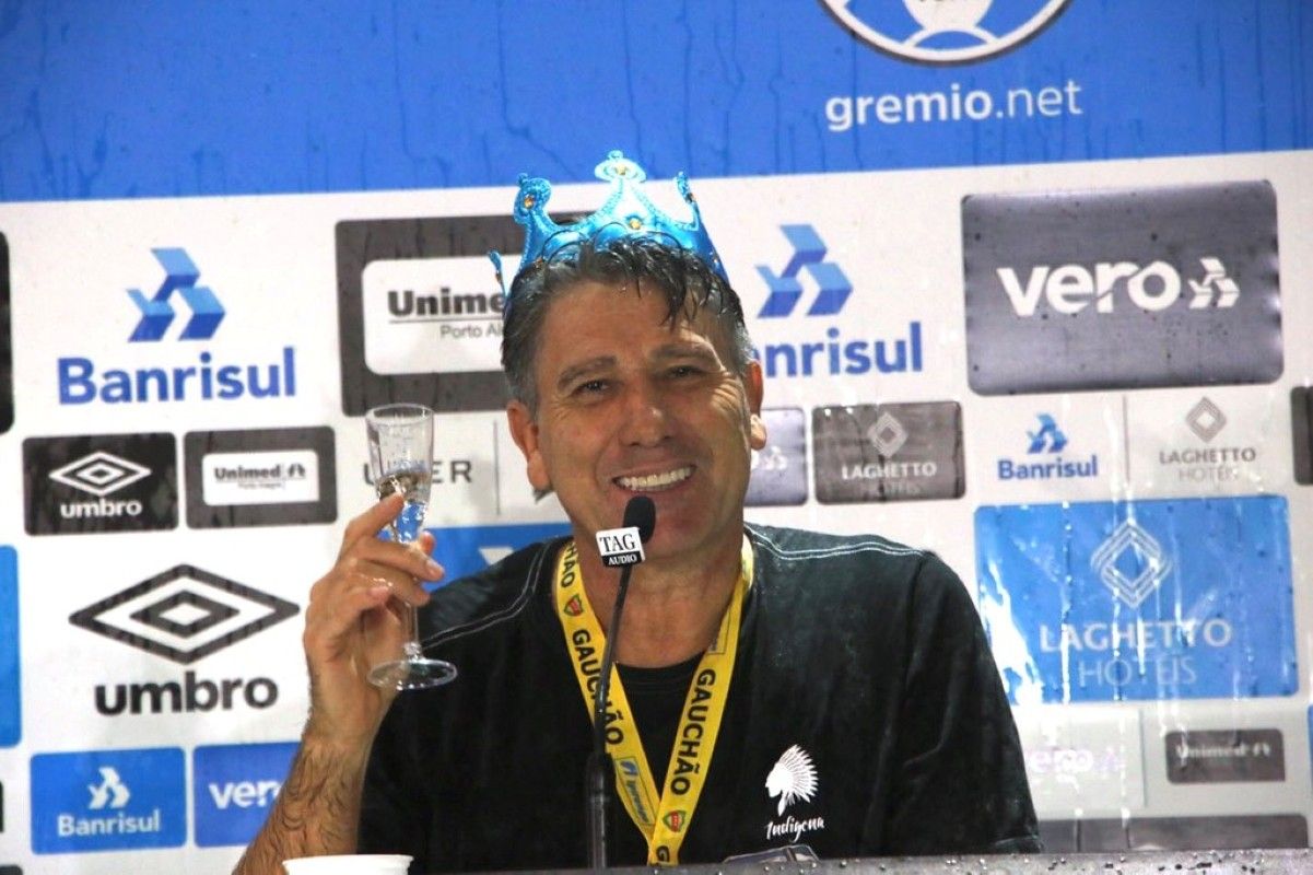 Renato Portaluppi em coletiva