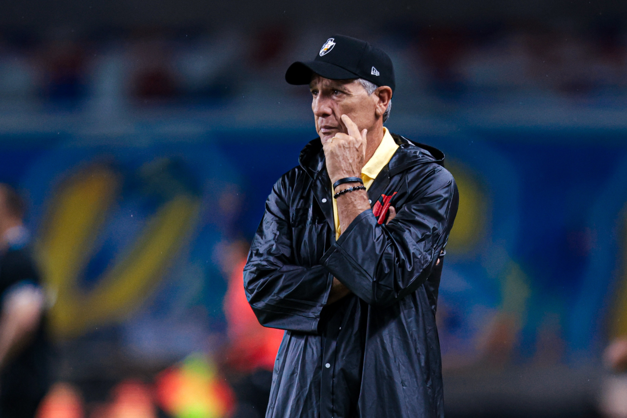 Renato Gaúcho em coletiva após jogo