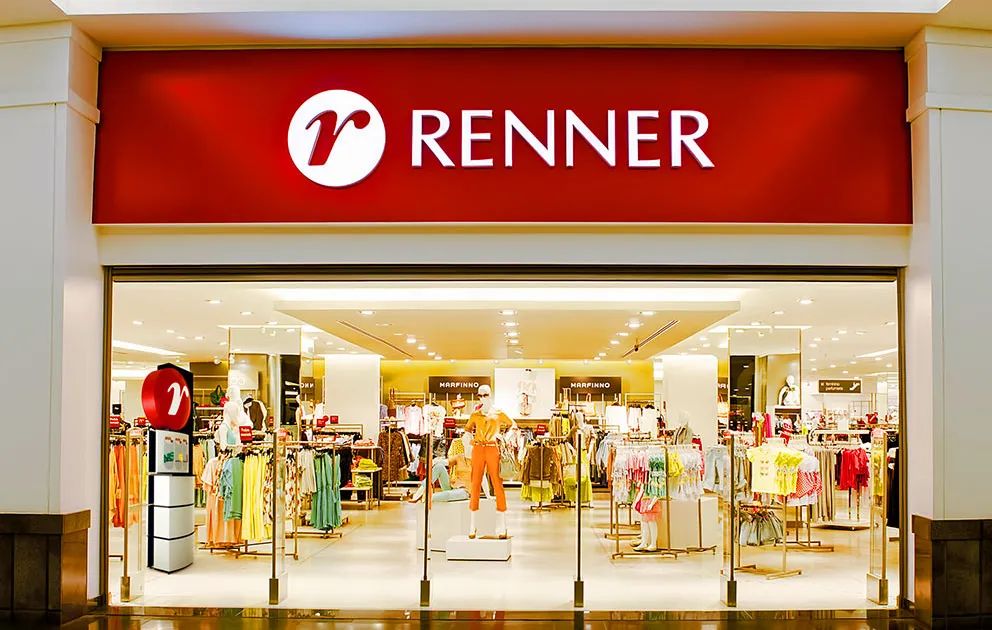 Fachada de loja Renner