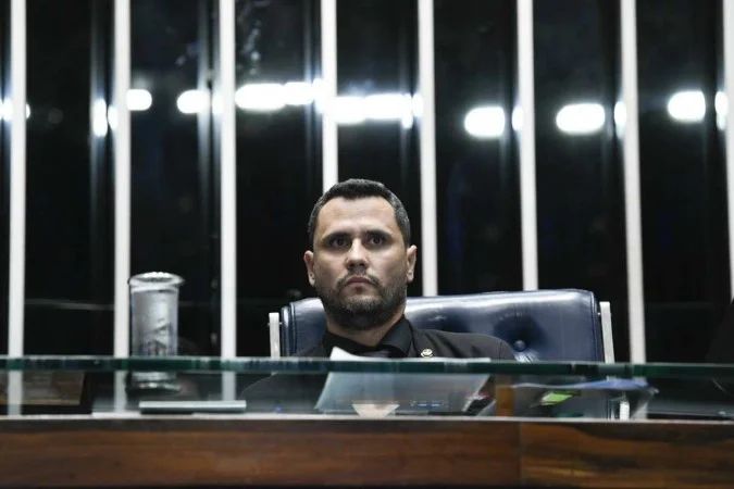 Cleitinho Azevedo em evento político