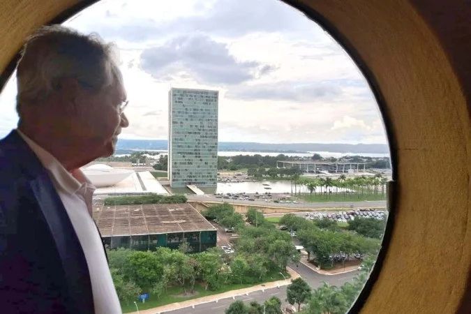 Nilmário Miranda em entrevista sobre o caso JK