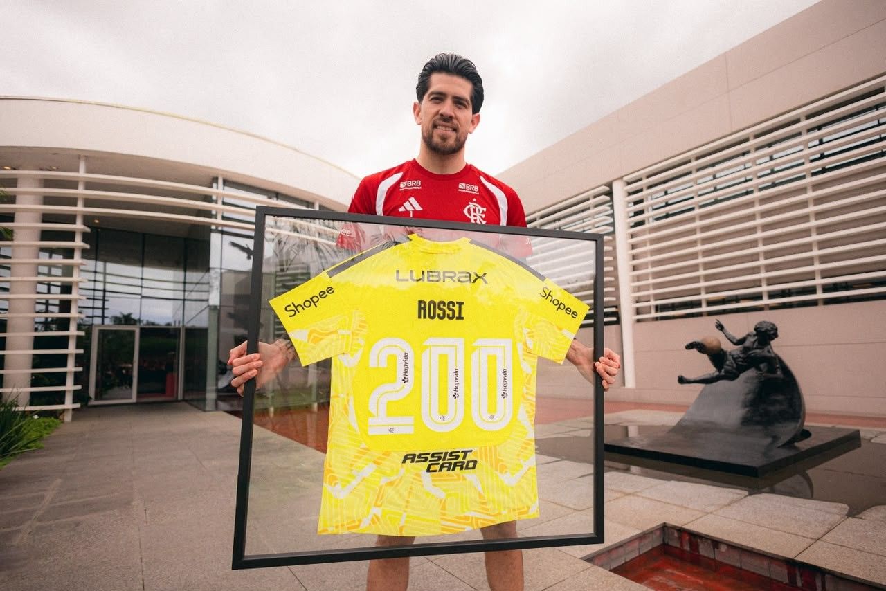 Rossi em ação pelo Flamengo