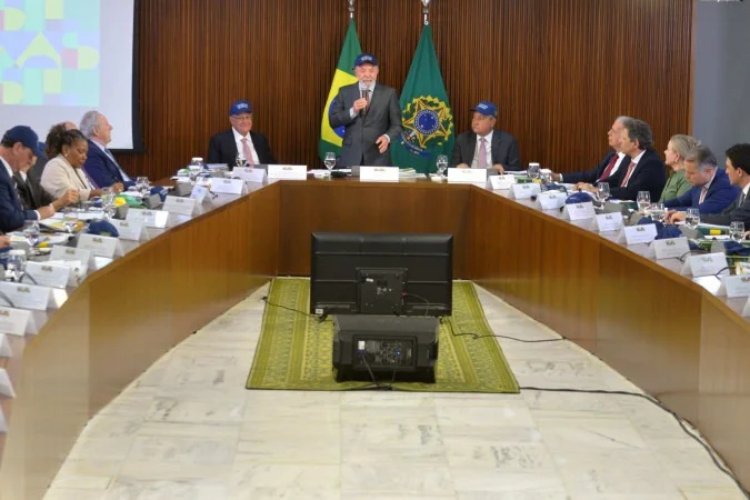 Rui Costa e Jader Filho em evento de despedida dos ministérios