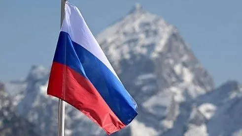 tanques de petróleo em terminal russo