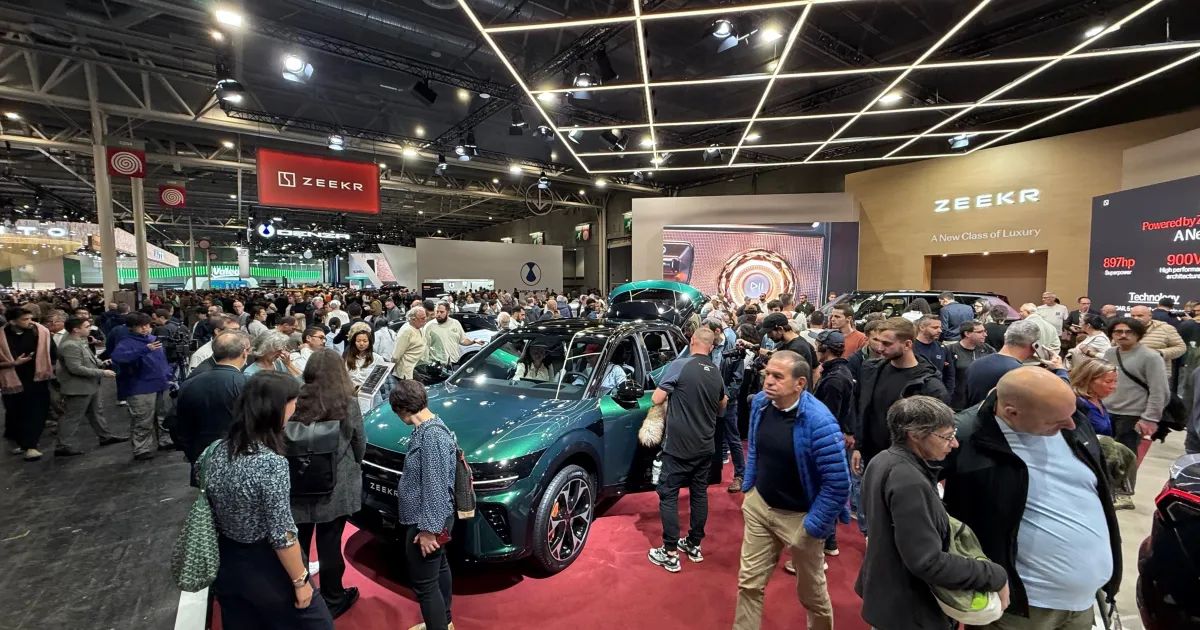 estande salão do automóvel paris 2026
