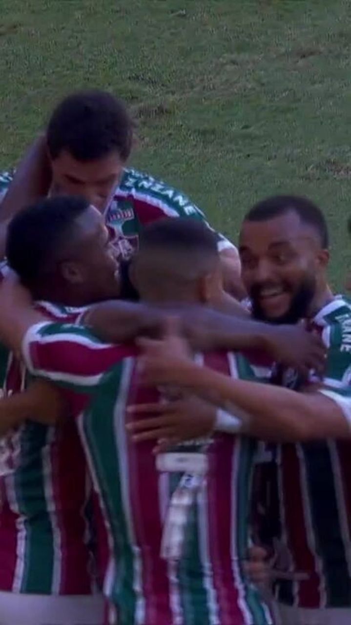 Meia Lima em ação pelo Fluminense
