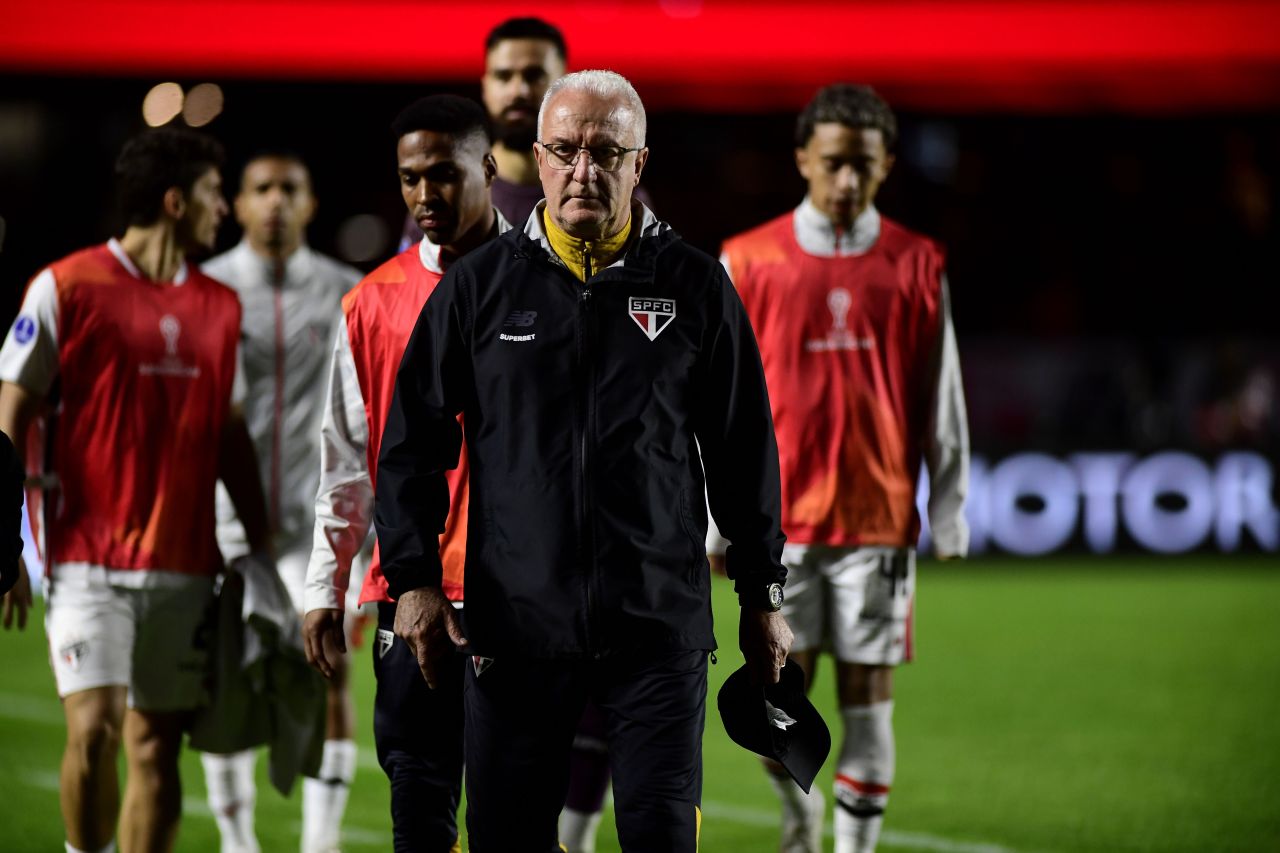 Dorival Júnior em coletiva após jogo