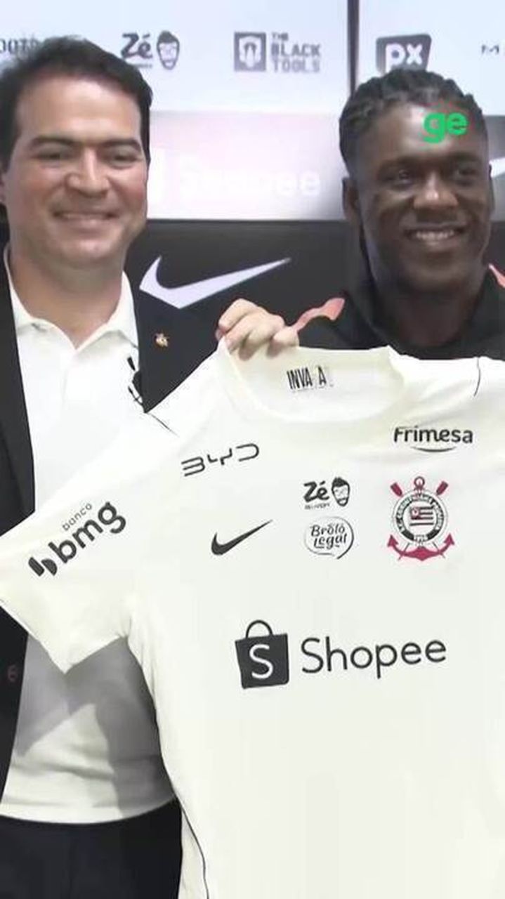 Seedorf em treino no CT Joaquim Grava