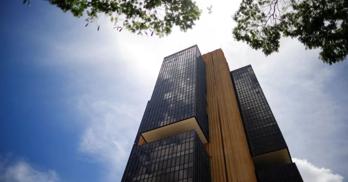 Indicadores econômicos e barril de petróleo