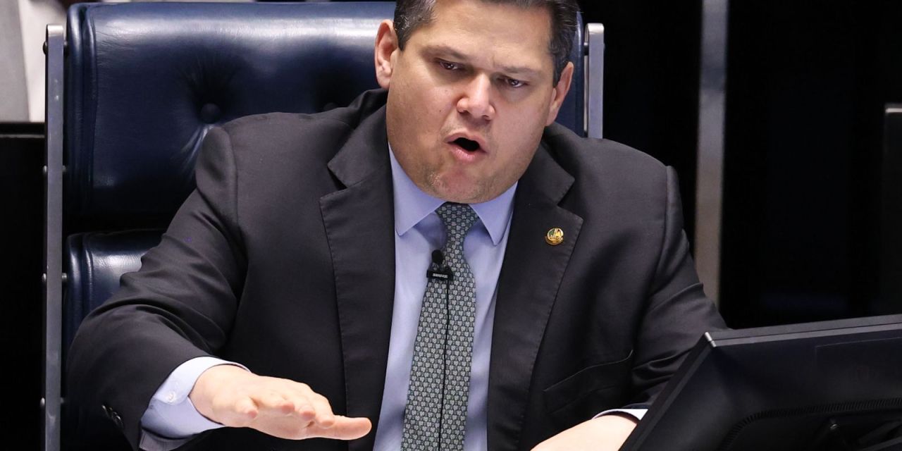 Plenário do Senado em sessão solene