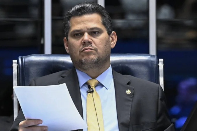 Davi Alcolumbre no plenário do Senado