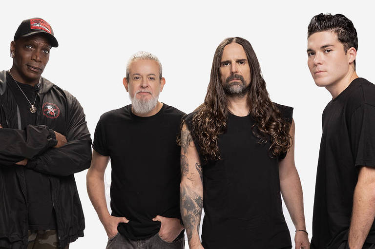 Sepultura em palco durante show