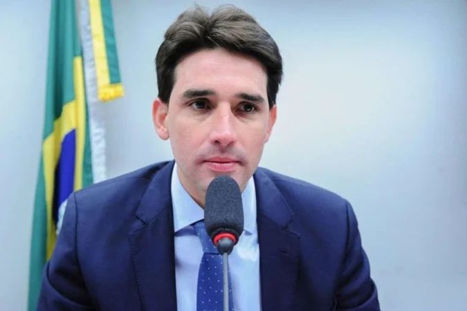 Silvio Costa Filho em sessão plenária da Câmara