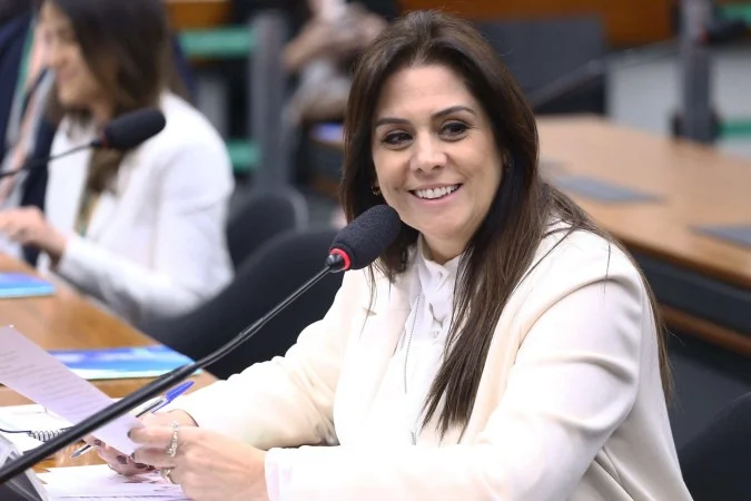 Simone Marquetto em evento público religioso