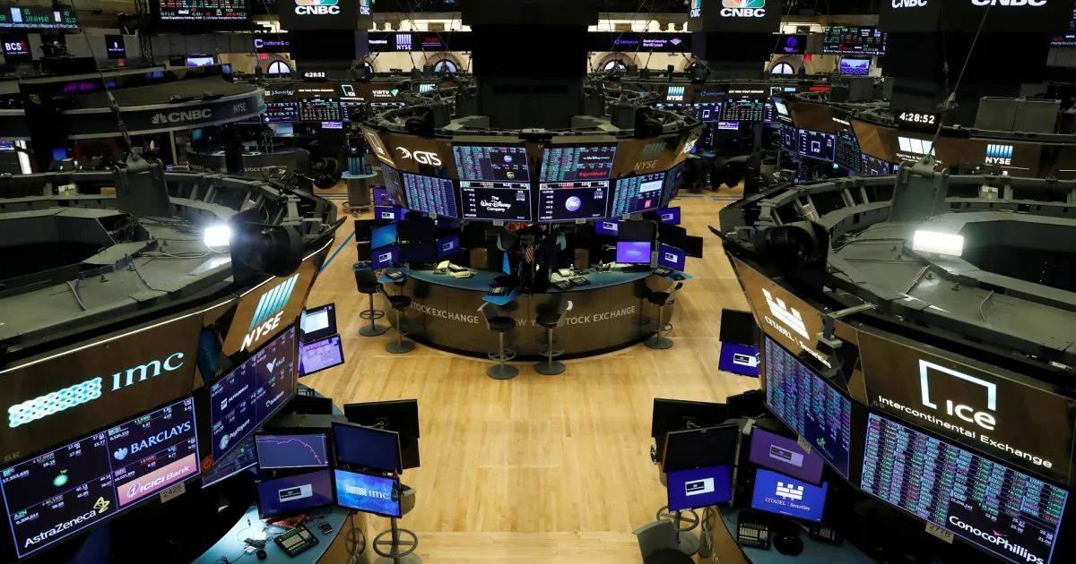 logotipo do s&p 500 em tela de computador