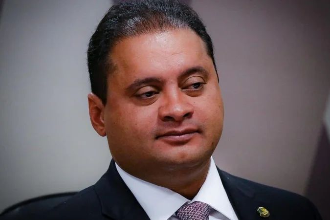 Mansão no Lago Sul e documentos relacionados à investigação