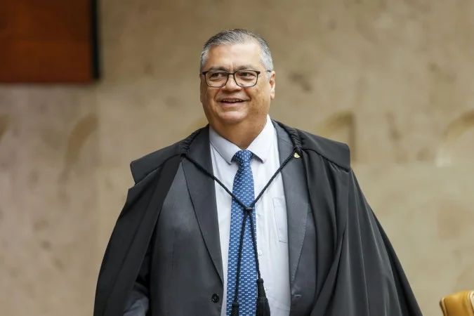 Ministro Flávio Dino no plenário do STF