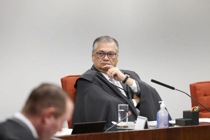 Ministro Flávio Dino no plenário do STF