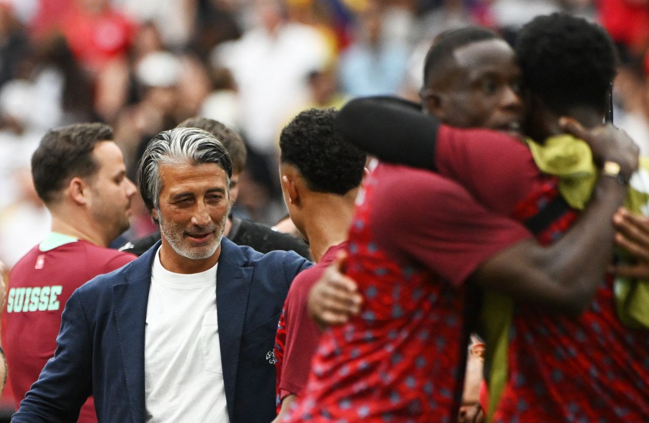 Murat Yakin comanda seleção suíça após classificação