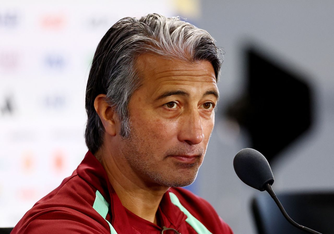 Murat Yakin em coletiva antes de Argentina x Suíça