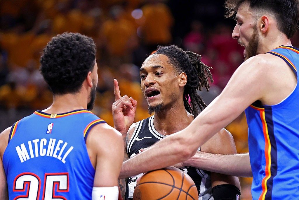 Shai Gilgeous-Alexander em ação no jogo 3