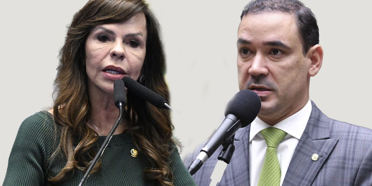 Cabine de votação e eleitores no Tocantins