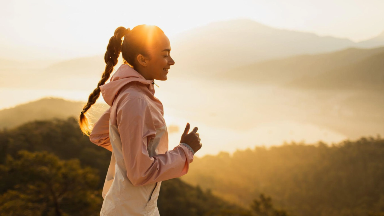 pessoas correndo na esteira