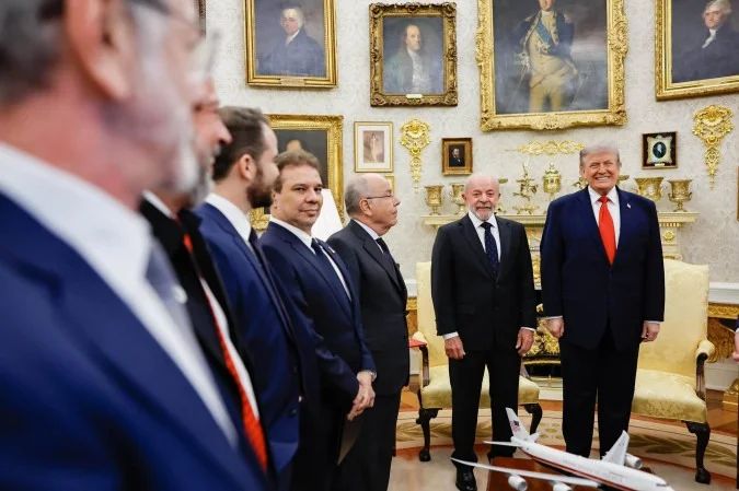 Lula e Trump durante encontro na Casa Branca