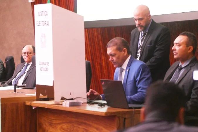 Ministro do TSE durante cerimônia de lacração dos sistemas eleitorais