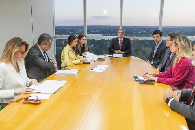 Reunião no TSE com representantes da Meta