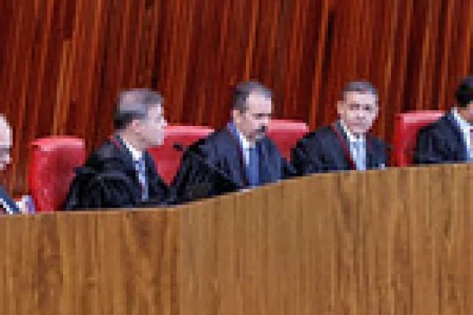Plenário do Tribunal Superior Eleitoral em sessão