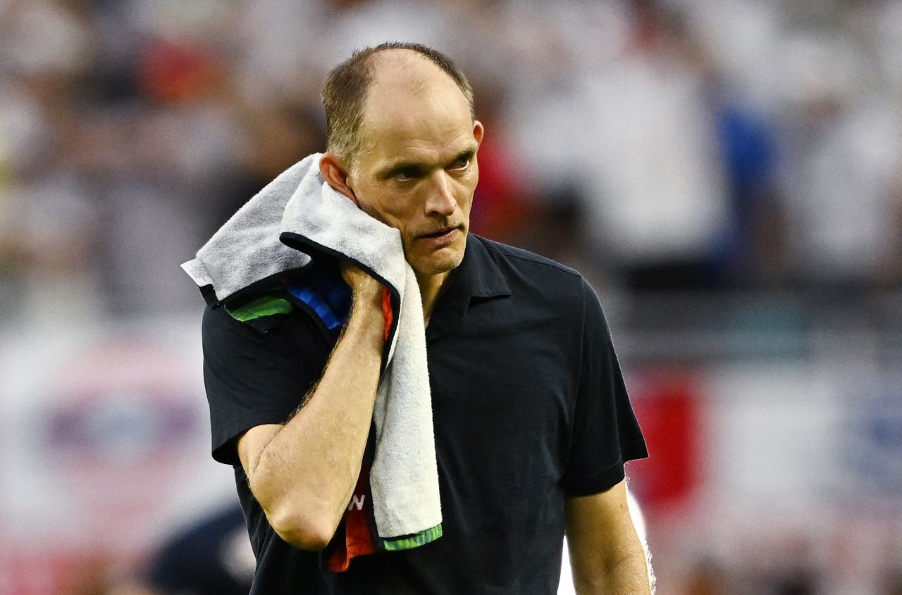 Thomas Tuchel no banco durante partida da Inglaterra na Copa do Mundo 2026