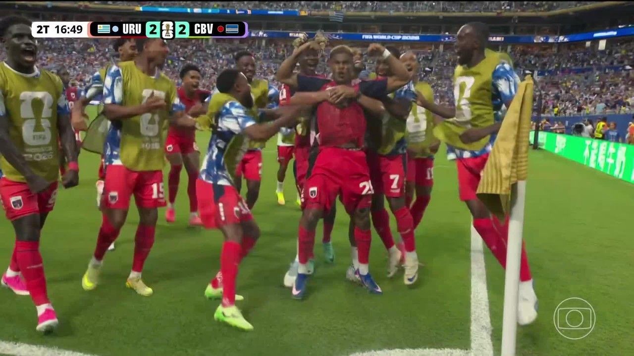 Jogadores do Uruguai após empate com Cabo Verde