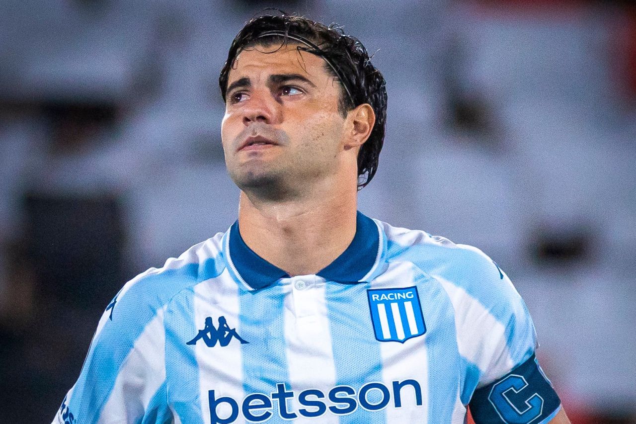 Santiago Sosa em ação pelo Racing