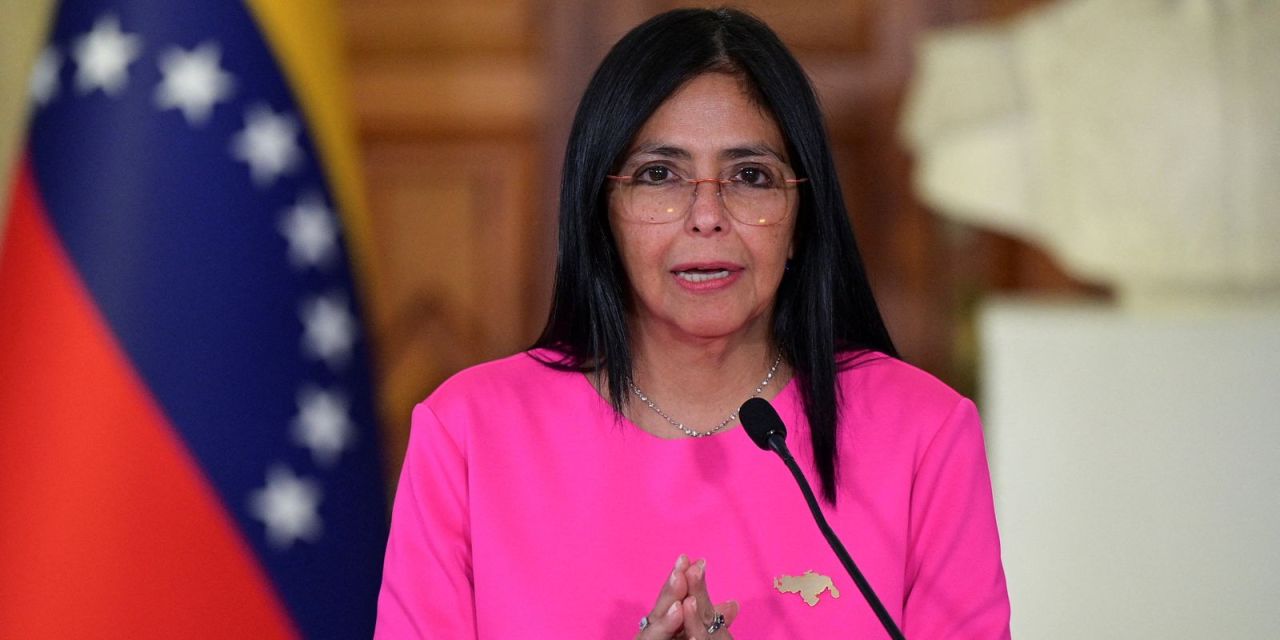 Delcy Rodríguez anuncia acordo petrolífero entre Venezuela e EUA