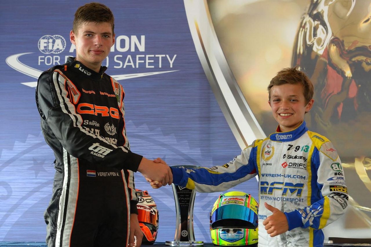 Max Verstappen criança ao lado do pai Jos em kart