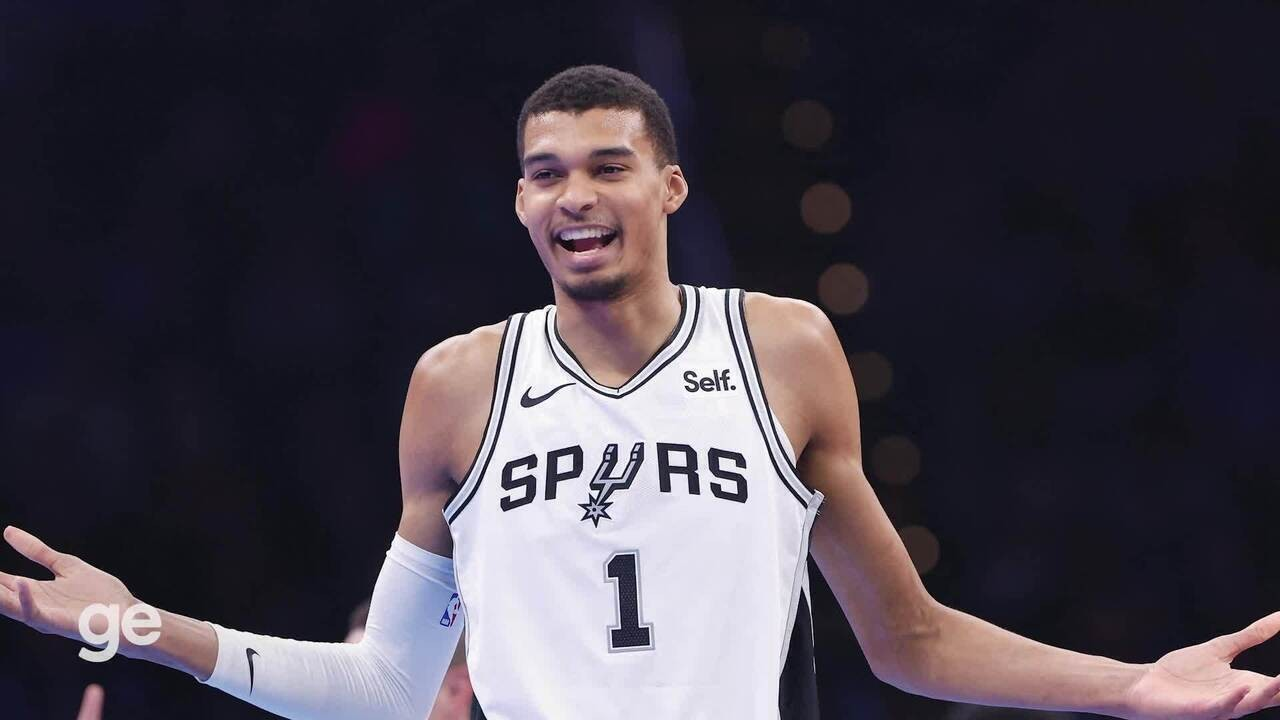 Victor Wembanyama em quadra pelo San Antonio Spurs