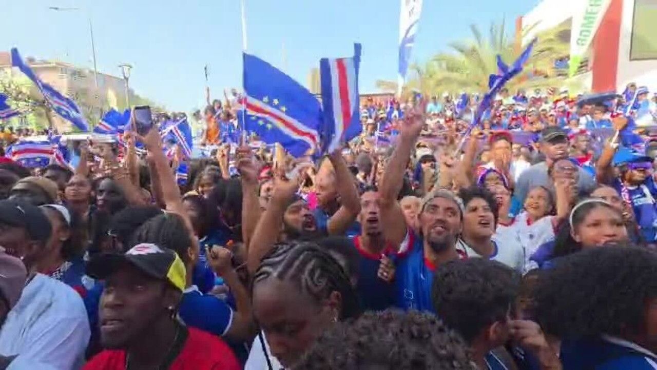 Vozinha em defesa pelo time de Cabo Verde